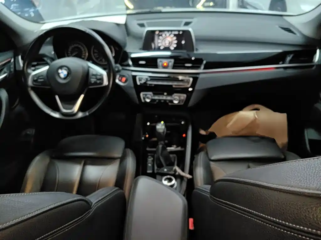 BMW X1 2017 — фото 10