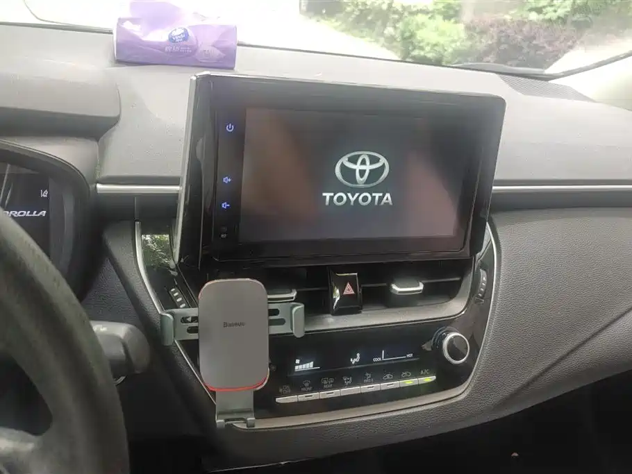 Toyota Corolla 2021 — фото 13
