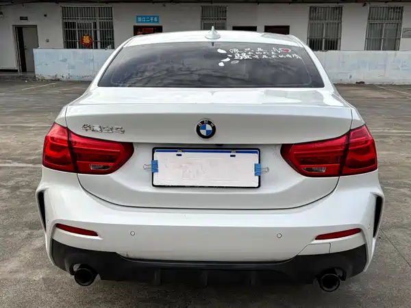 BMW 1 Series 2021