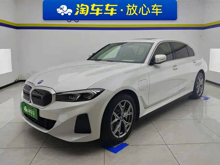 BMW i3 2024