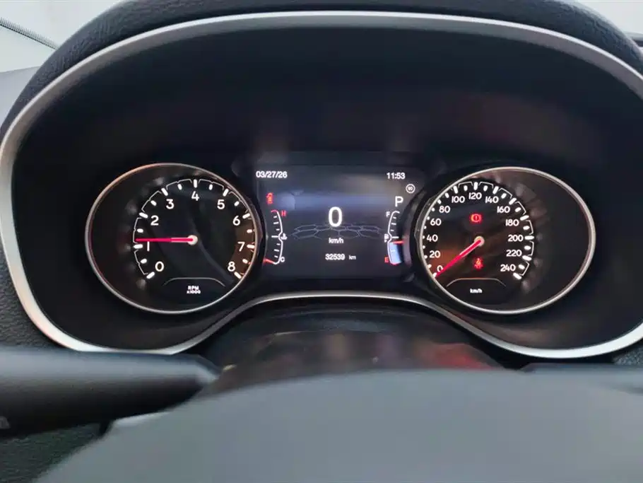 Jeep Compass 2018 — фото 14