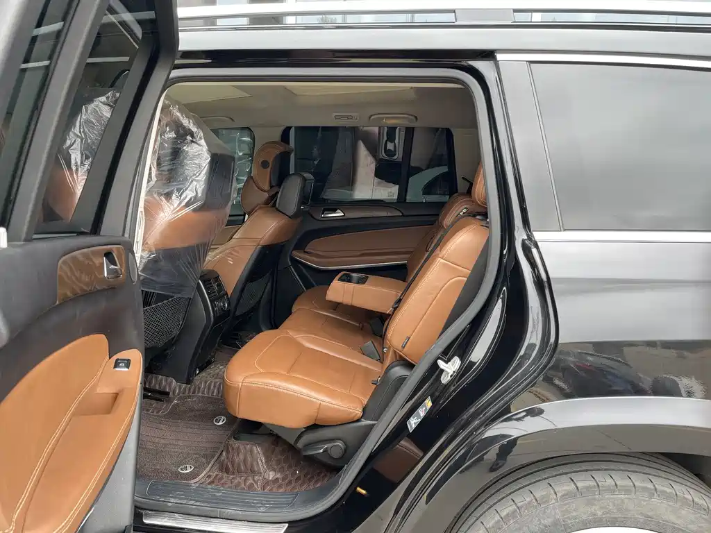 Mercedes-Benz GLS 2016 — фото 9