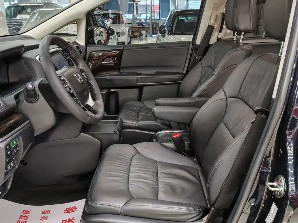 Honda Odyssey 2020 — фото 14