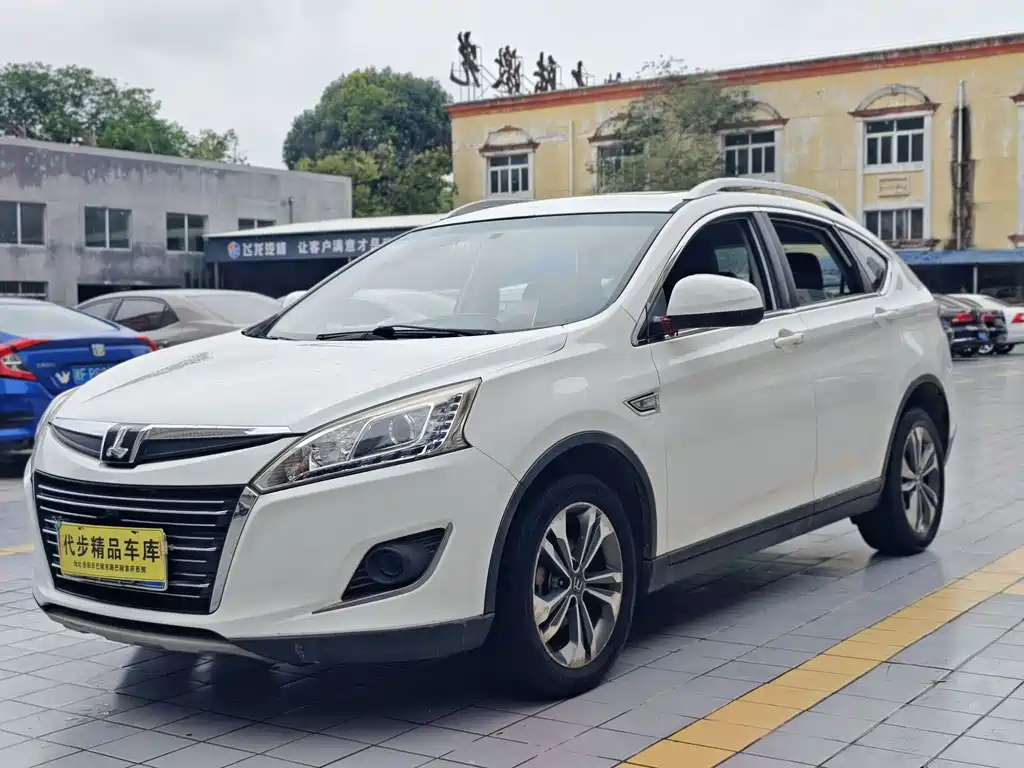 Luxgen U6 2014