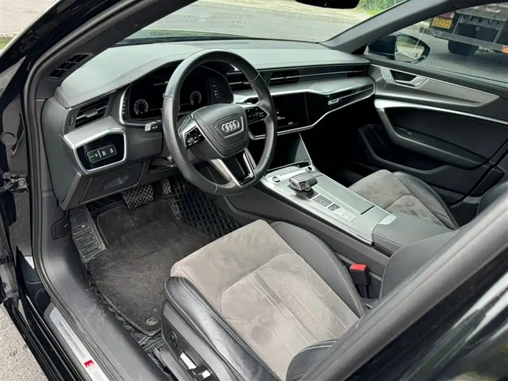 Audi A6L 2023