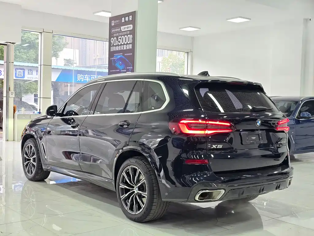 BMW X5 2022