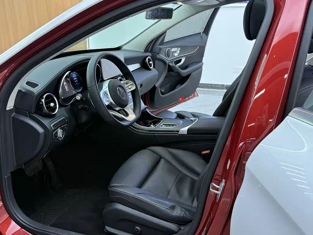 Mercedes-Benz C-Class 2020 — фото 10