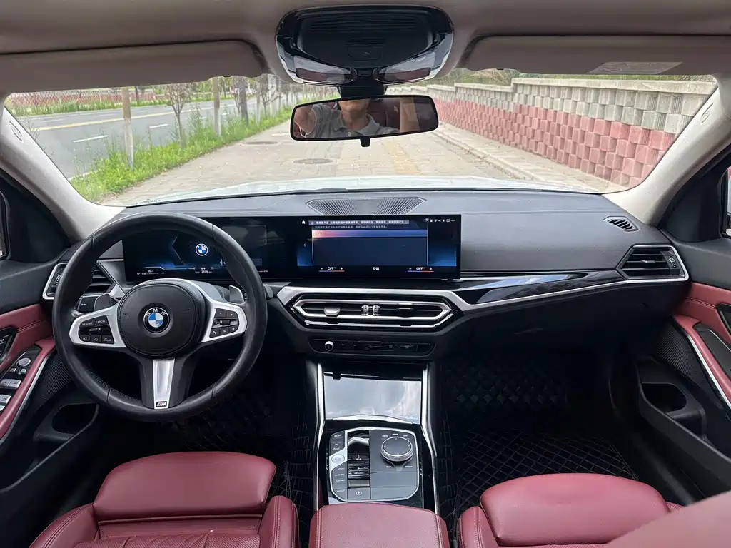 BMW 3 Series 2023