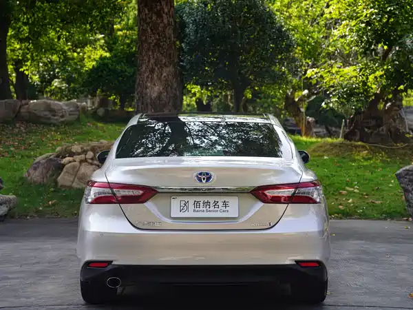Toyota Camry 2019