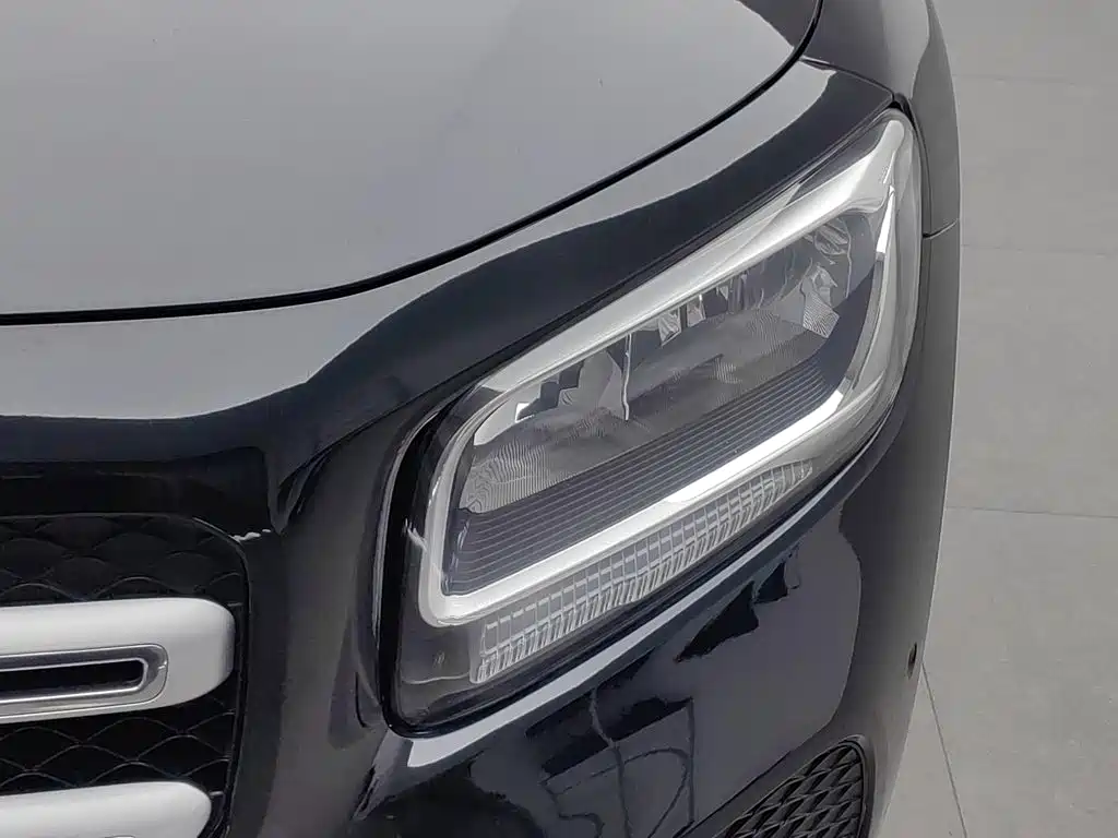Mercedes-Benz GLB 2020