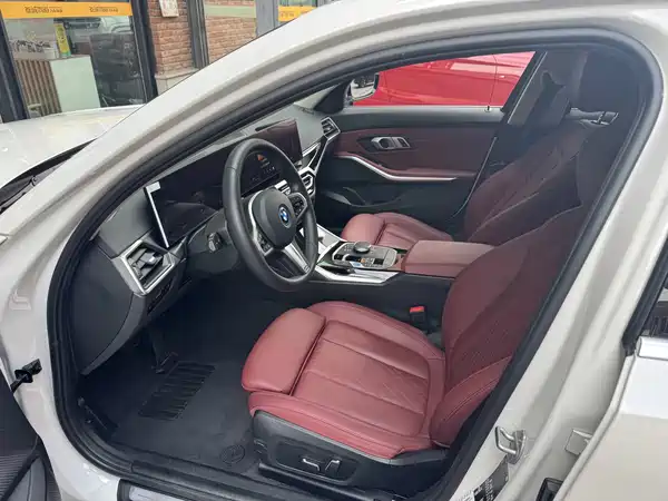 BMW i3 2024