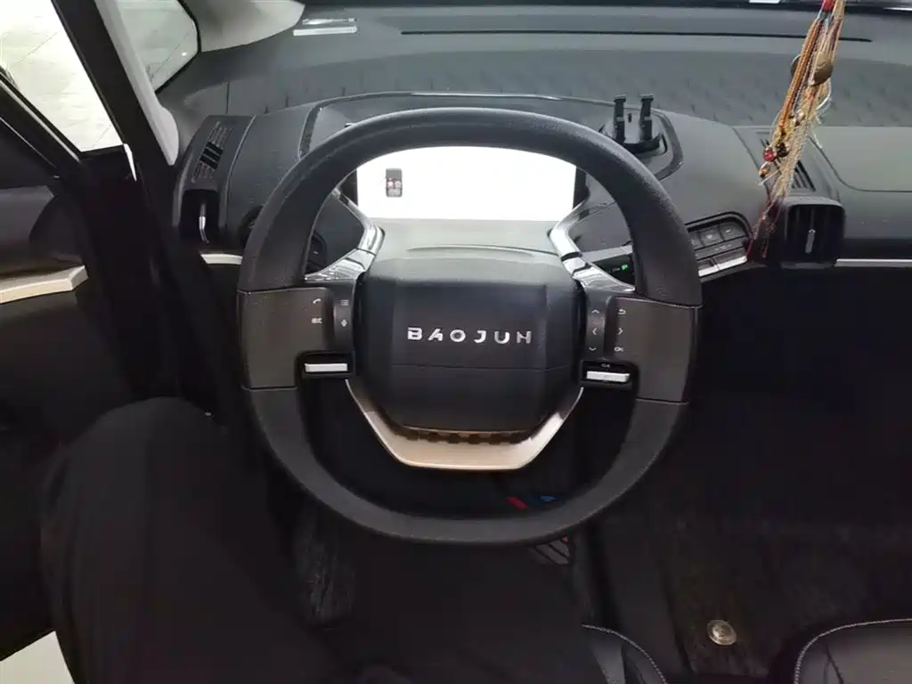 Baojun KiWi EV 2022 — фото 11
