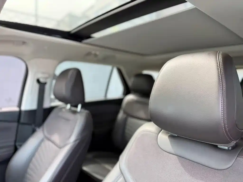 Ford Explorer 2024 — фото 9