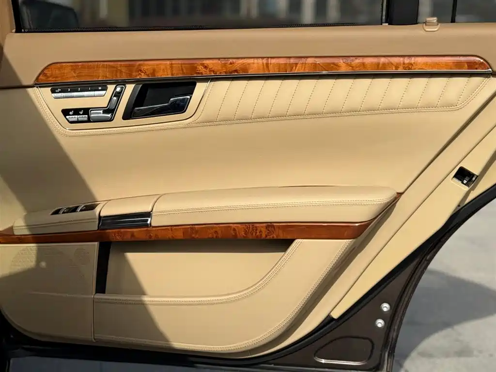 Mercedes-Benz S-Class 2011 — фото 20