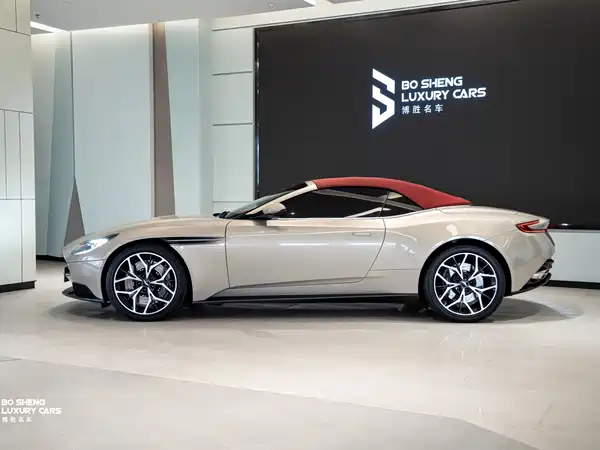 Aston Martin DB11 2019