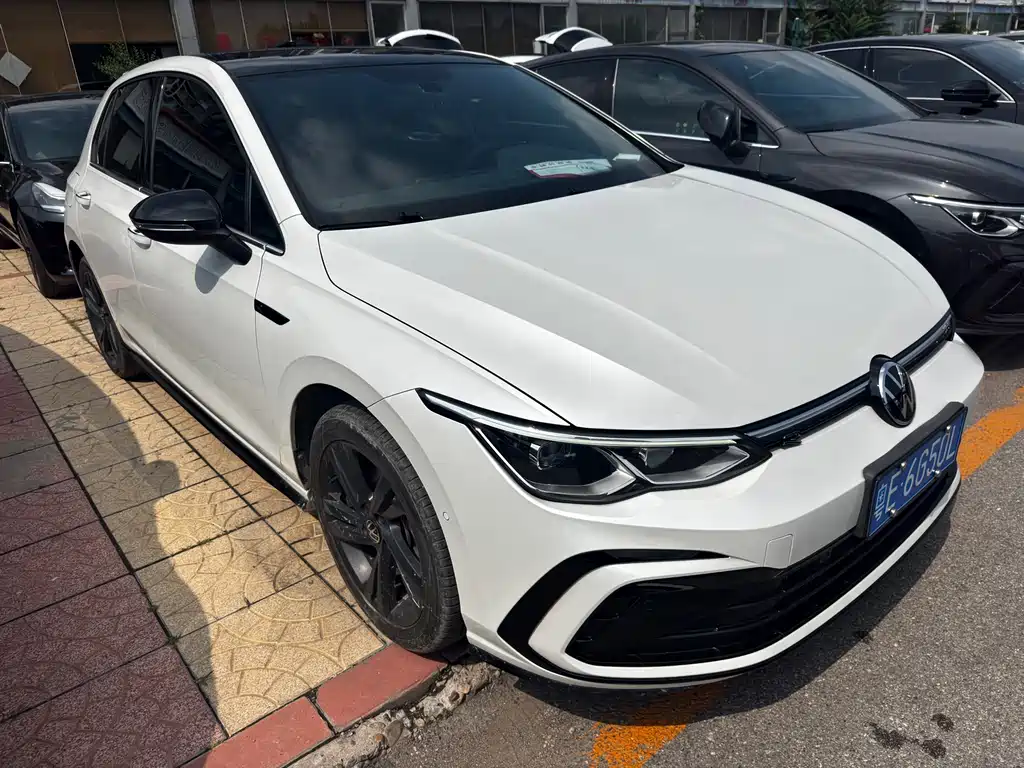 Volkswagen Golf 2023