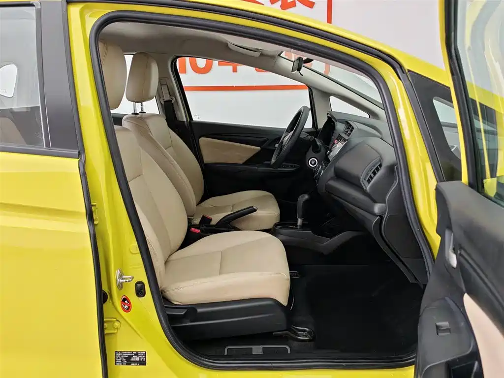 Honda Fit 2016 — фото 23