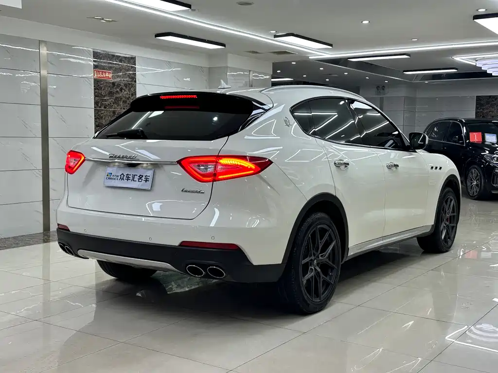 Maserati Levante 2018 — фото 4