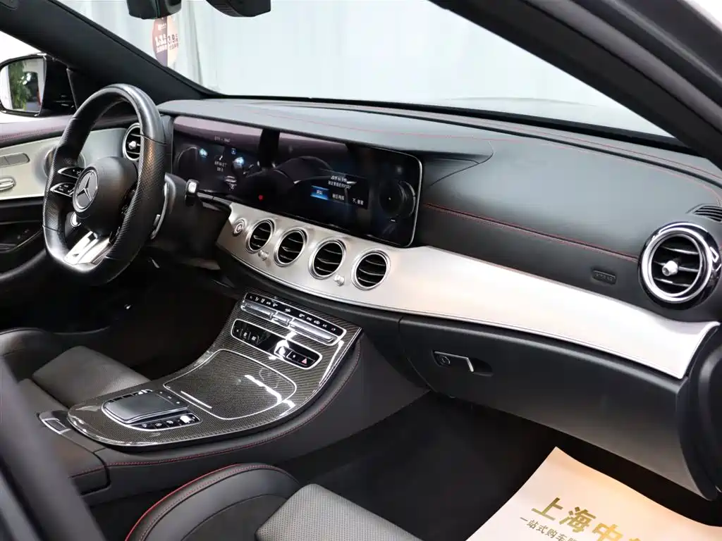 Mercedes-Benz E-Class AMG 2022 — фото 20