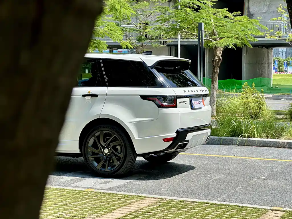 Land Rover Sport 2020 — фото 8