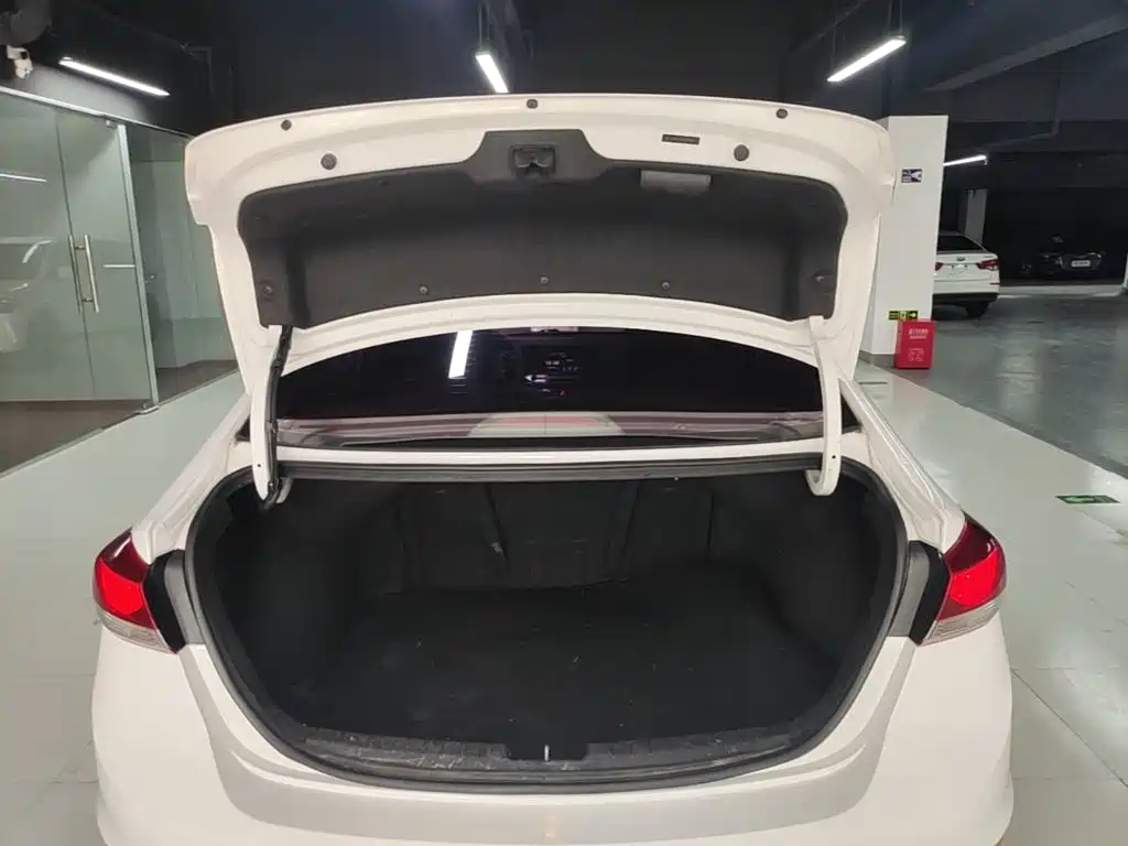 Hyundai Celesta 2017 — фото 19