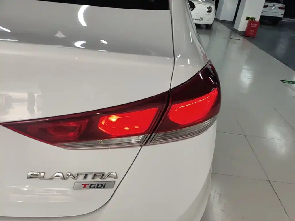 Hyundai Celesta 2017 — фото 8