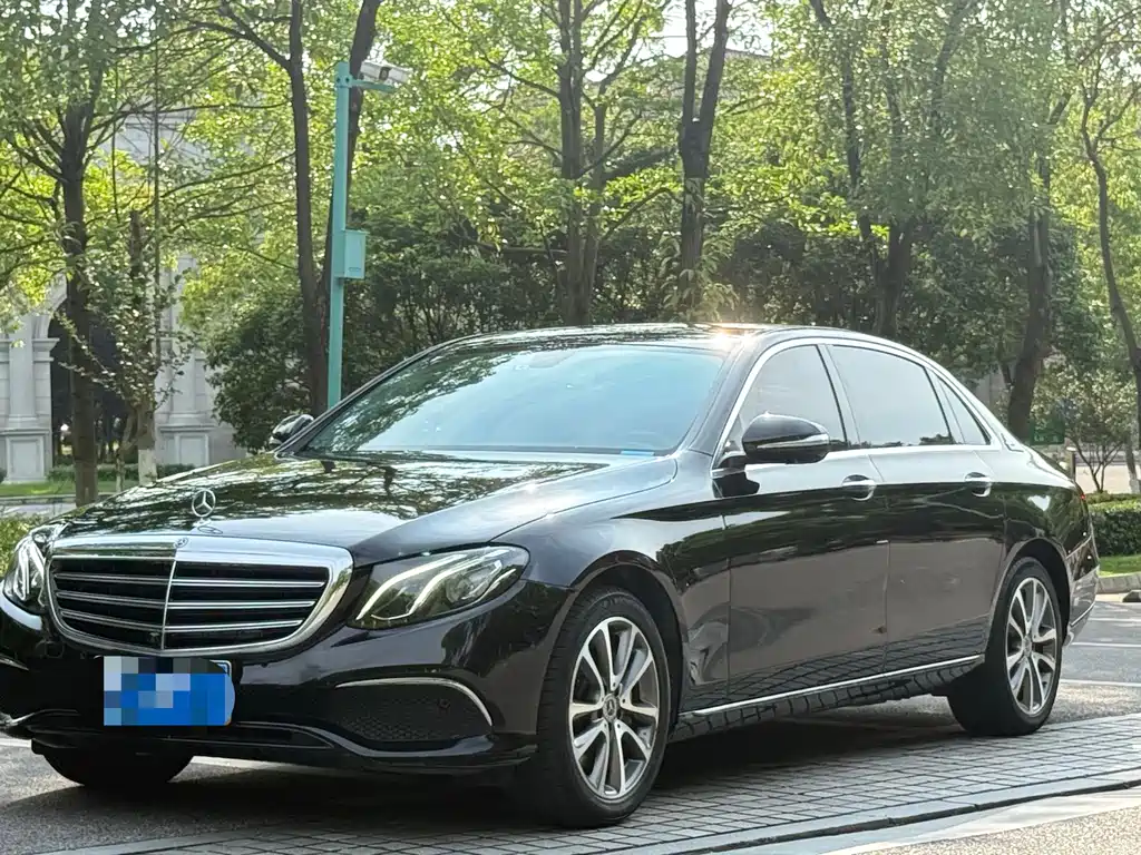 Mercedes-Benz E-Class 2019 — фото 1