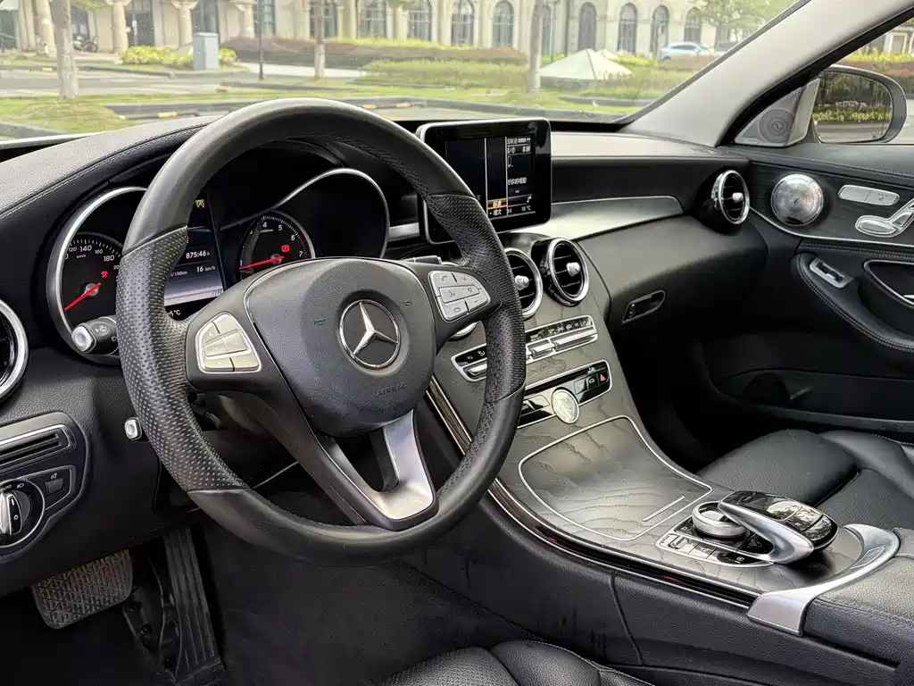 Mercedes-Benz C-Class 2016 — фото 11