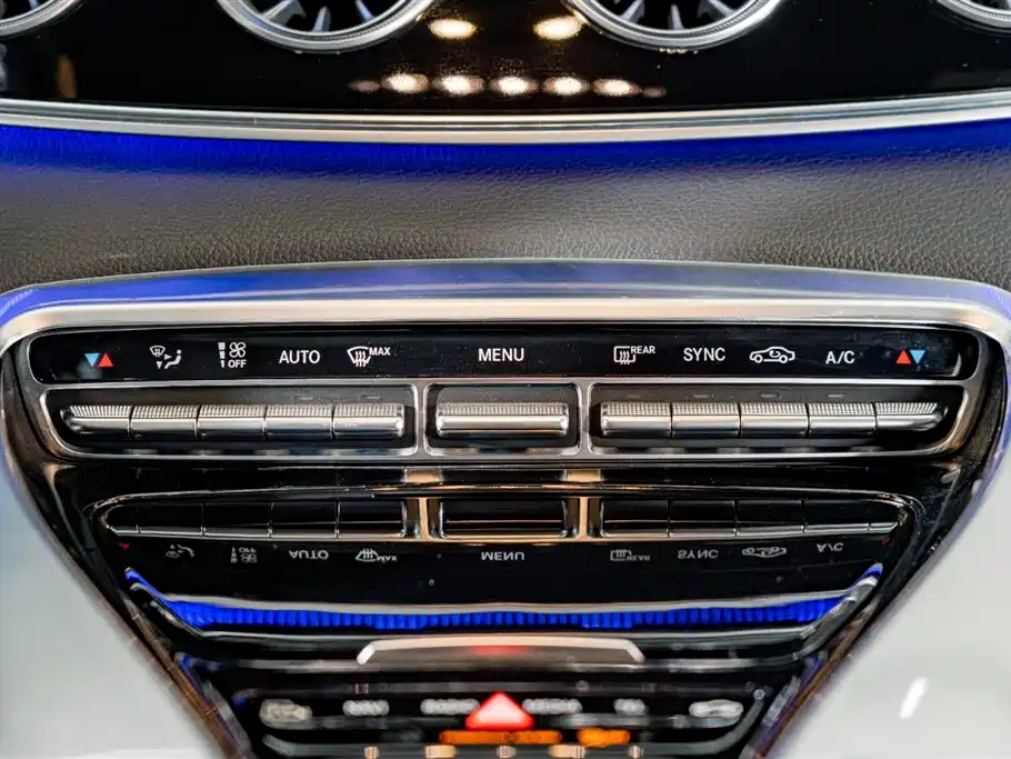 Mercedes-Benz AMG GT 2020 — фото 15