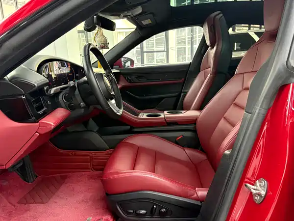Porsche Taycan 2021