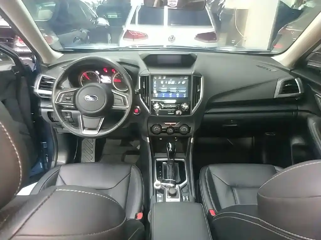Subaru Forester 2020 — фото 10