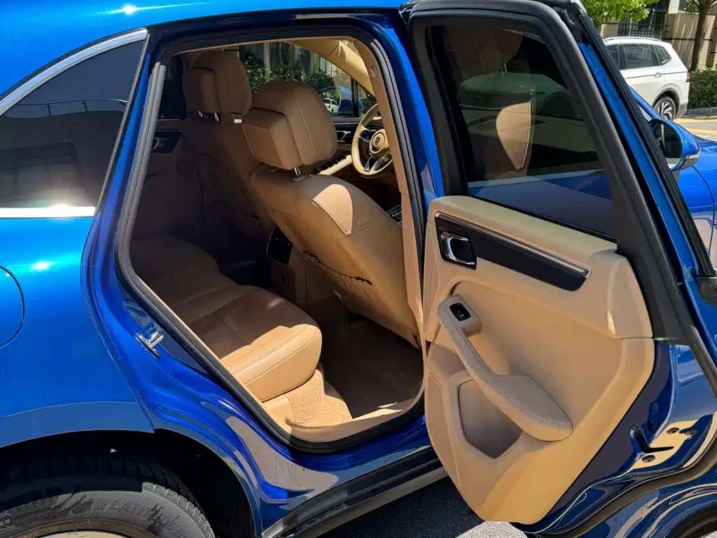 Porsche Macan 2017 — фото 11