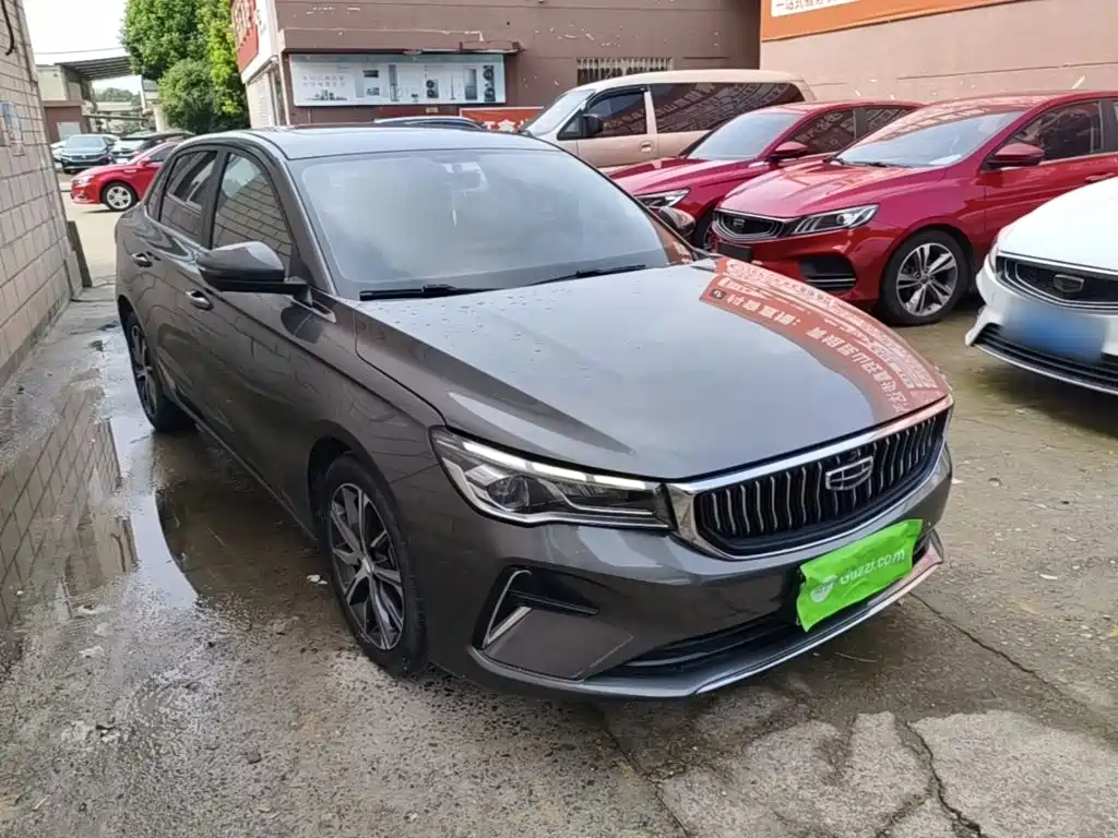 Geely Emgrand 2023
