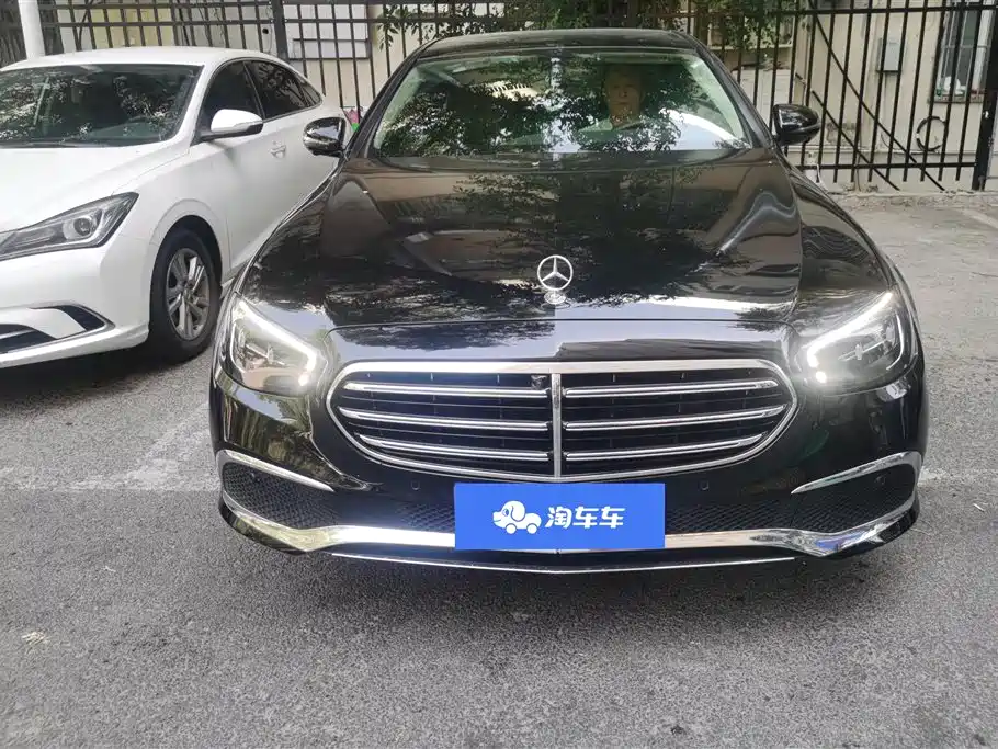 Mercedes-Benz E-Class 2023