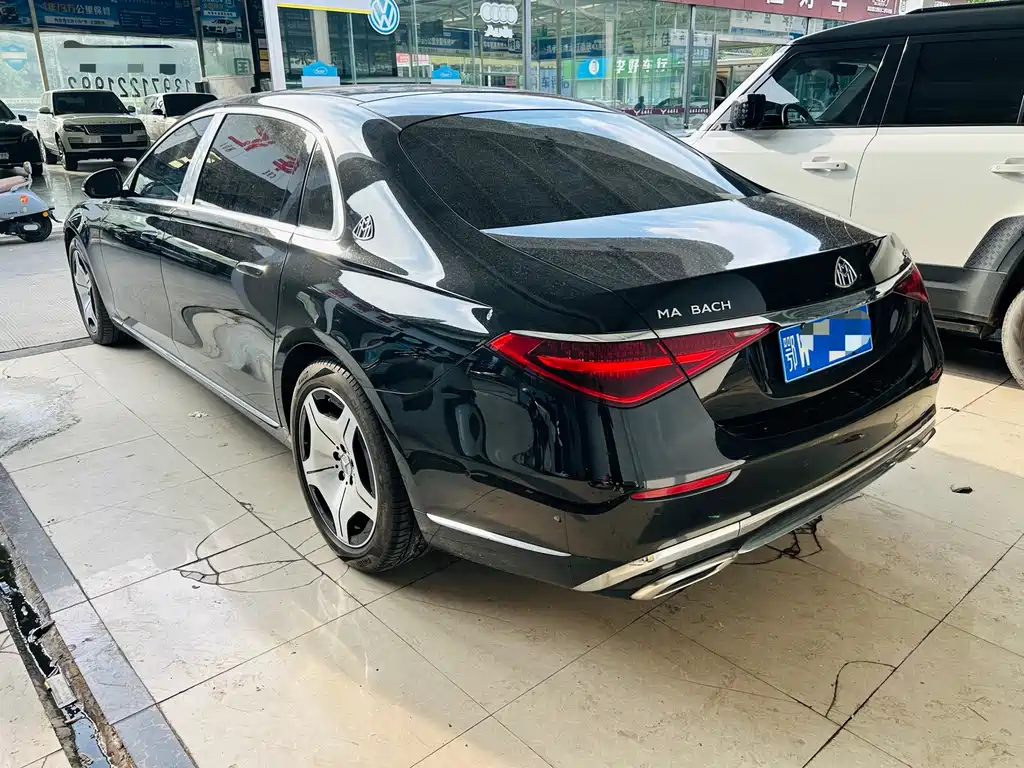Mercedes-Benz S-Class 2023