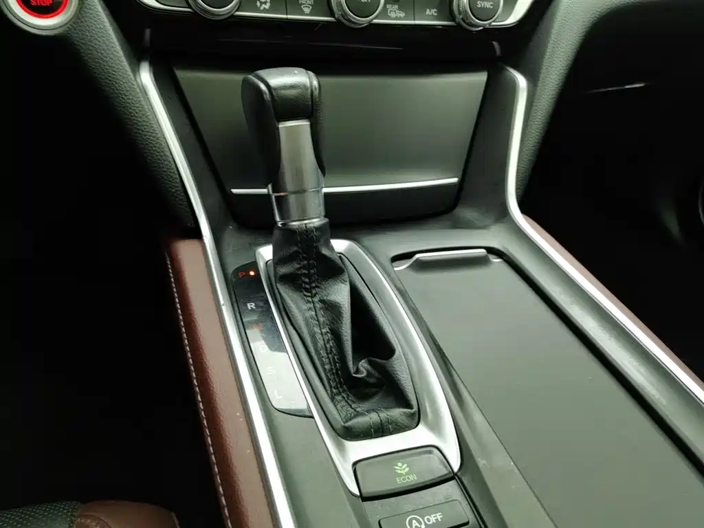 Honda Inspire 2022 — фото 13