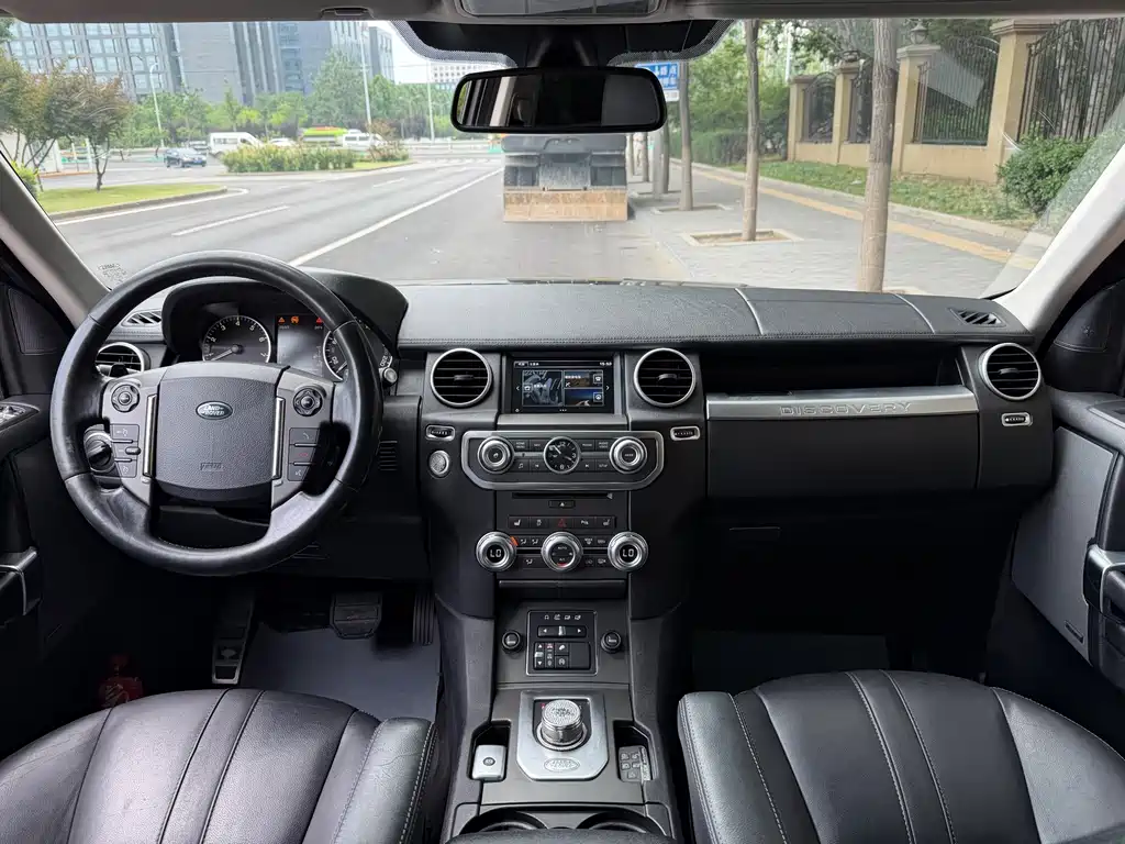 Land Rover Discovery 2017