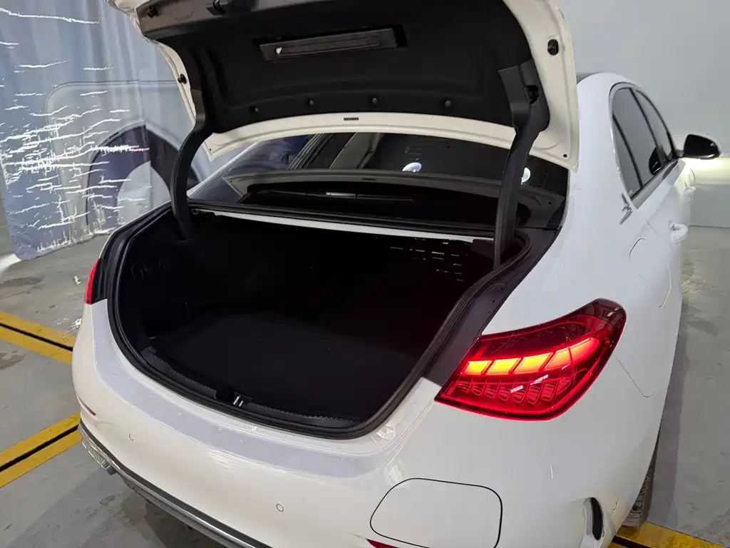 Mercedes-Benz C-Class New Energy 2025 — фото 11