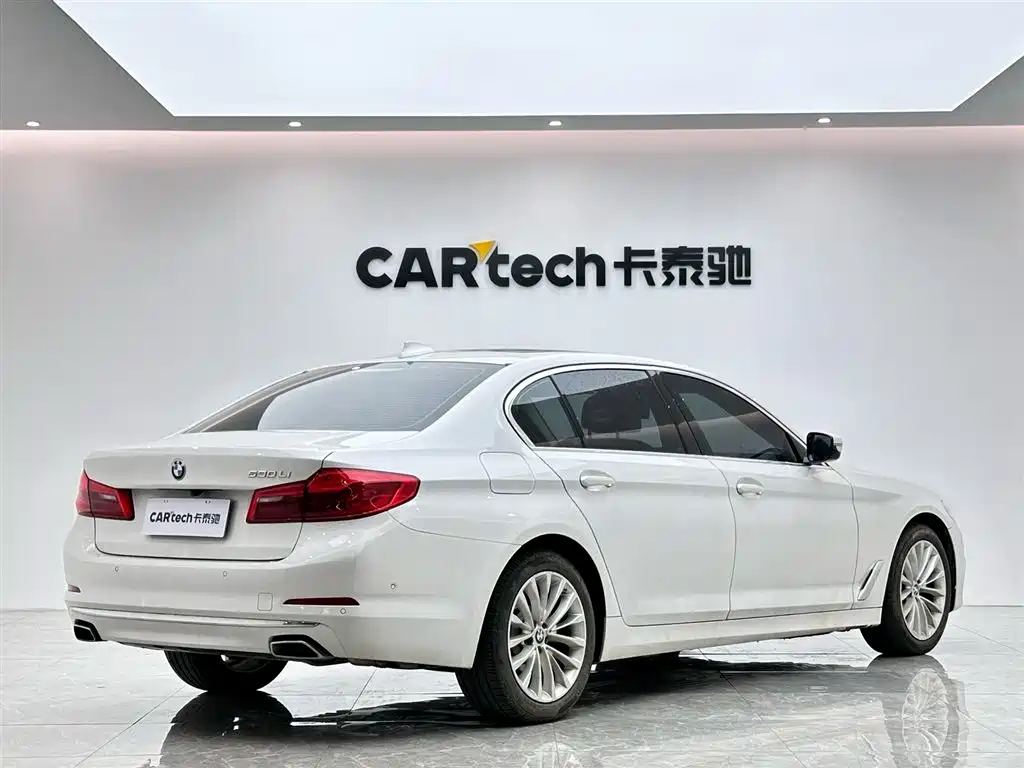 BMW 5 Series 2020
