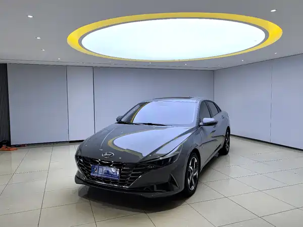 Hyundai Elantra 2023