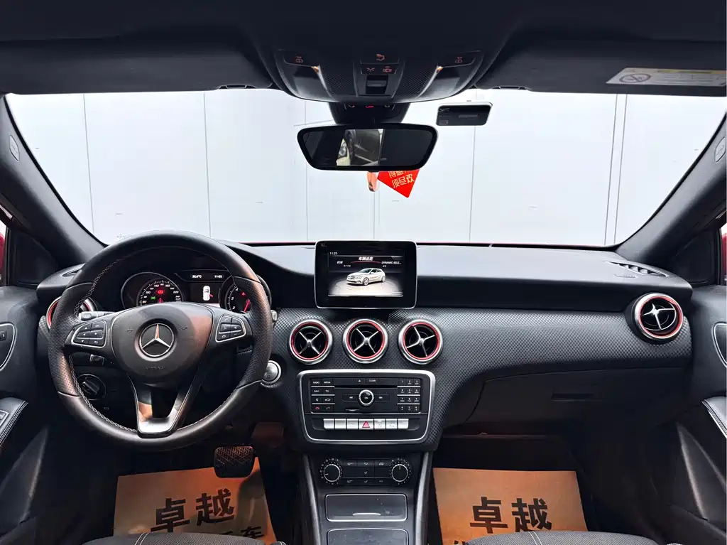Mercedes-Benz A-Class 2016 — фото 18
