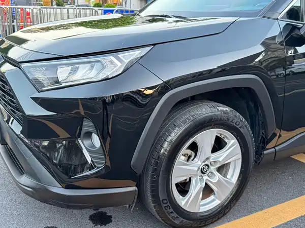 Toyota RAV4 2023