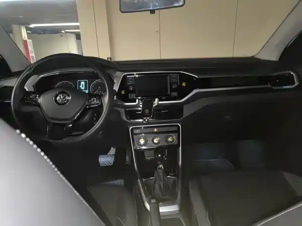 Volkswagen T-Cross 2019