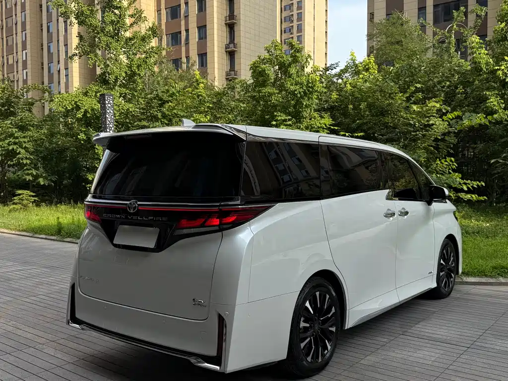 Toyota Vellfire 2025