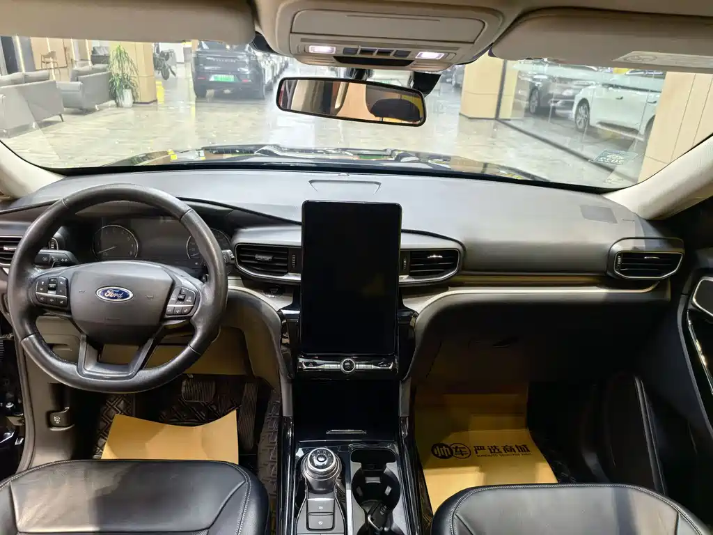 Ford Explorer 2020 — фото 10