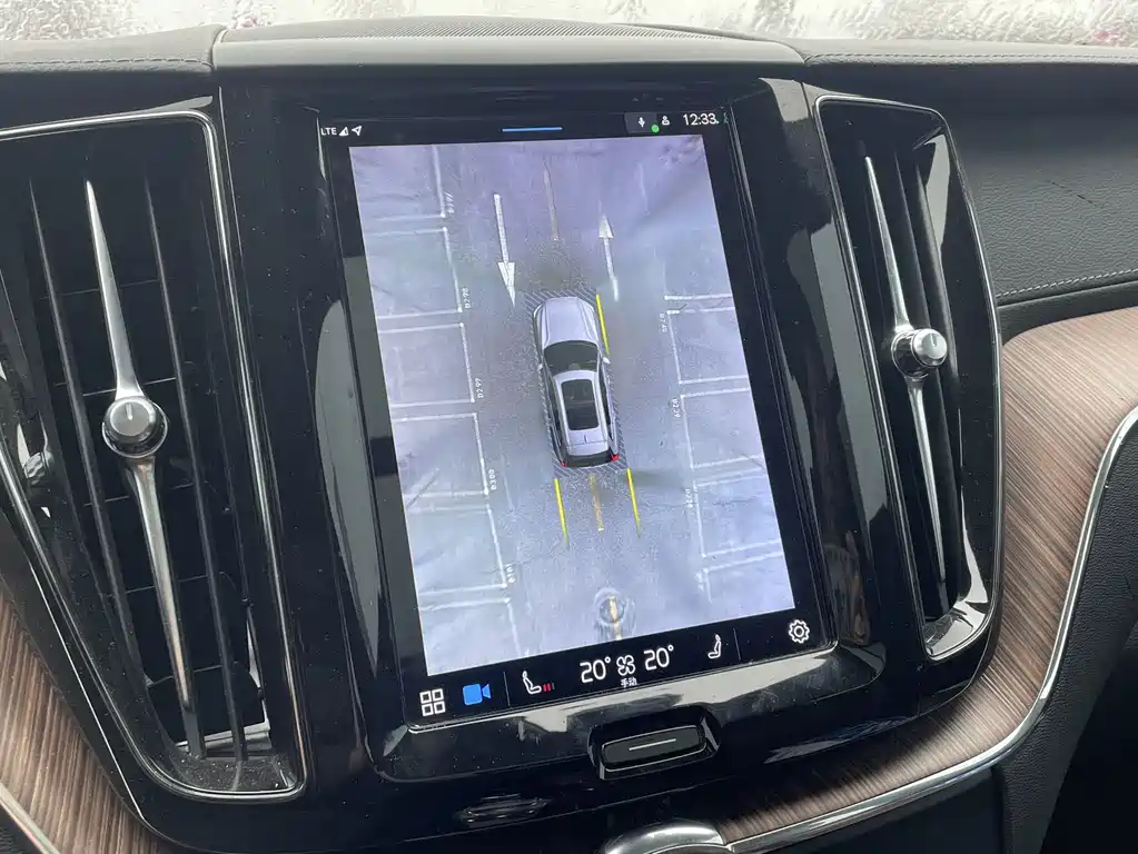 Volvo XC60 PHEV 2021 — фото 13