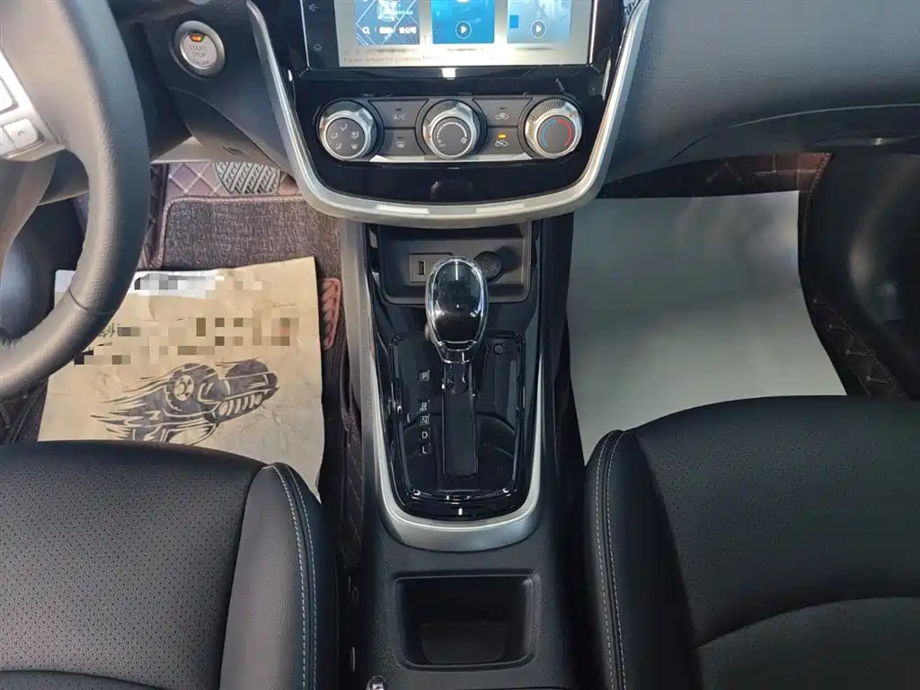 Nissan Tiida 2023 — фото 14