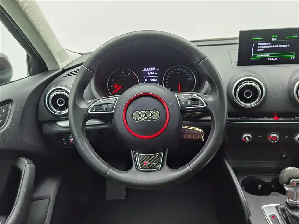 Audi A3 2016 — фото 11
