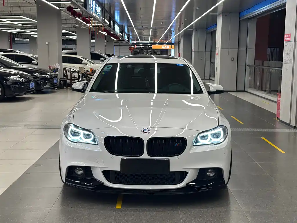BMW 5 Series 2013 — фото 2