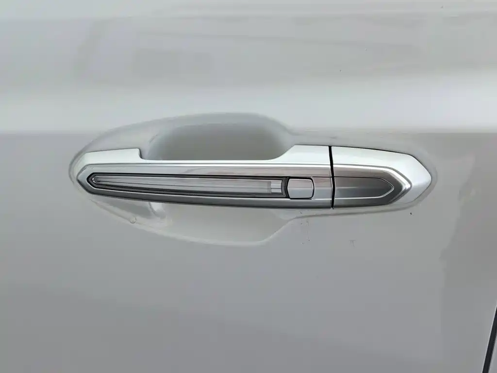 Cadillac XT5 2019 — фото 18